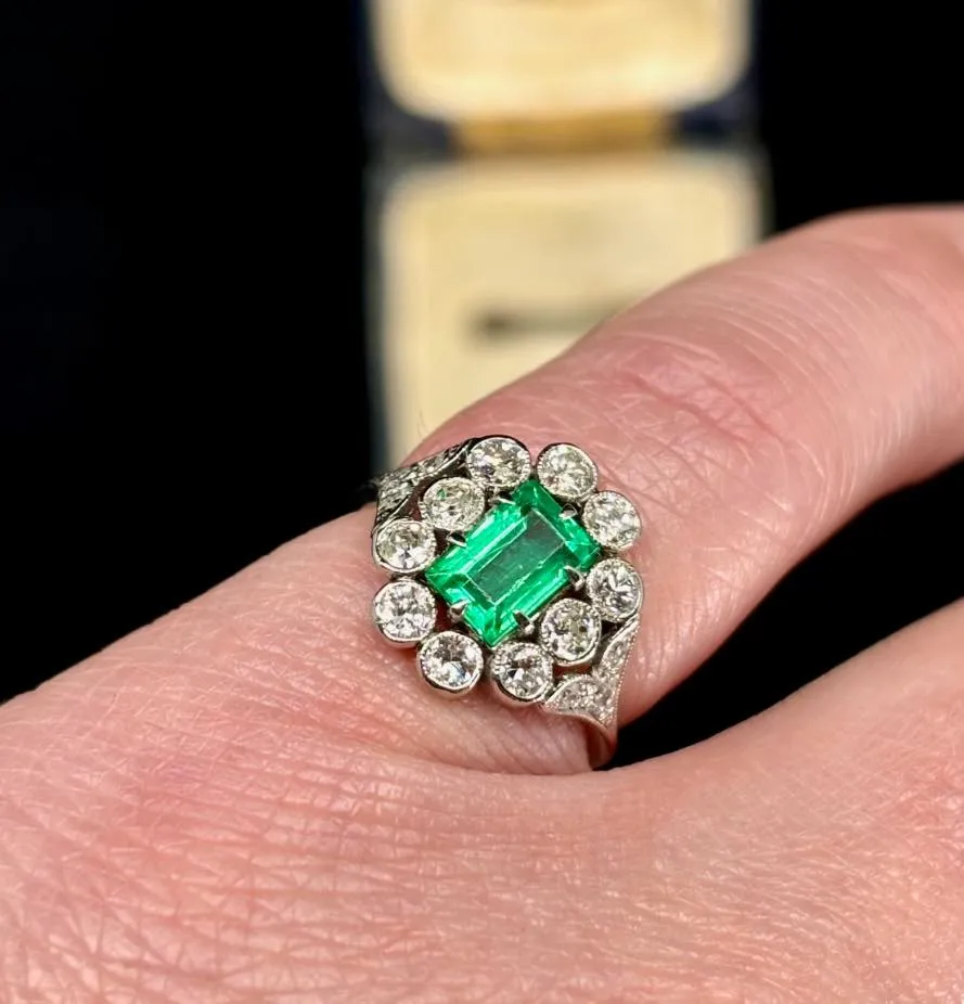 1920s Emerald and Diamond Ring