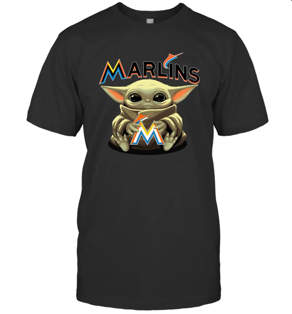 Baby Yoda Hugs Loves The Miami Marlins Baseball Mens T-Shirt