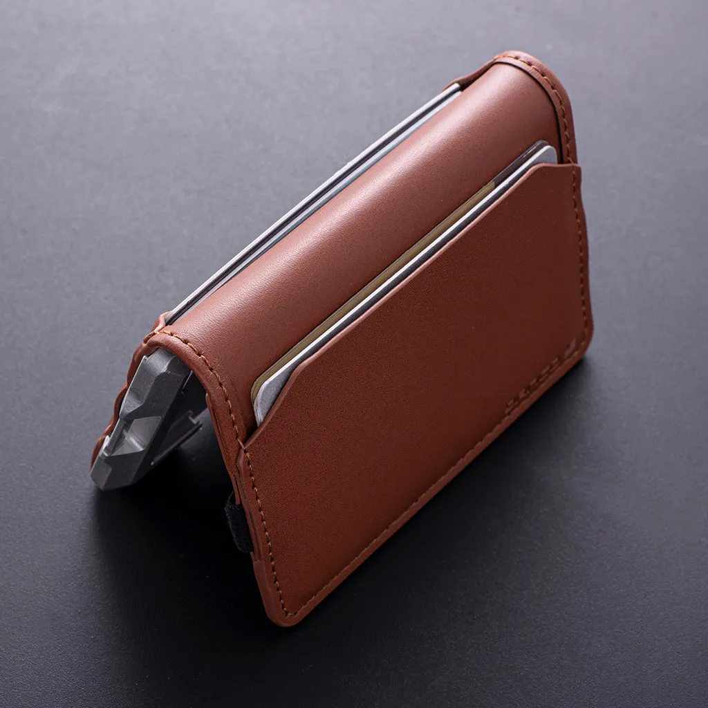 D03 Dapper Bifold Wallet