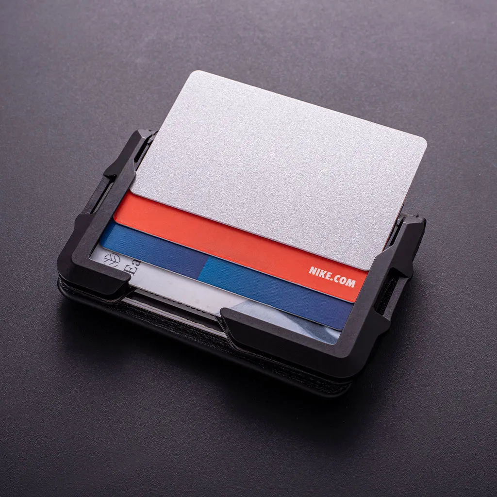 D03 Dapper Bifold Wallet