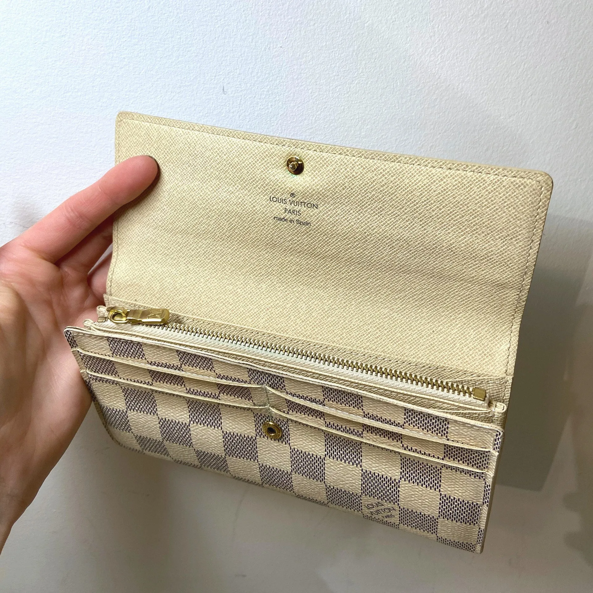 Damier Azur Sarah Wallet