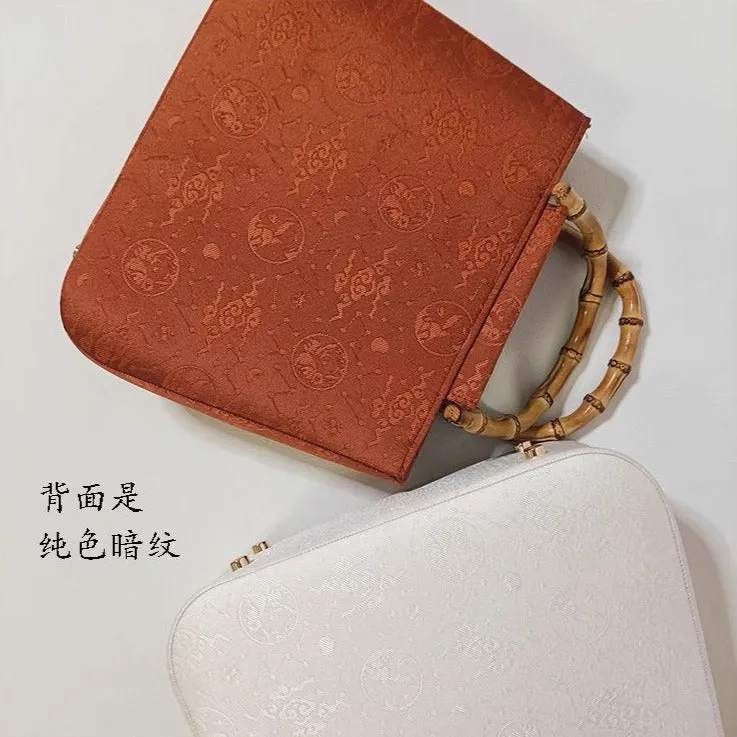 Denglong Mei 灯笼莓 Lantern Berry Bunny Handheld Purse