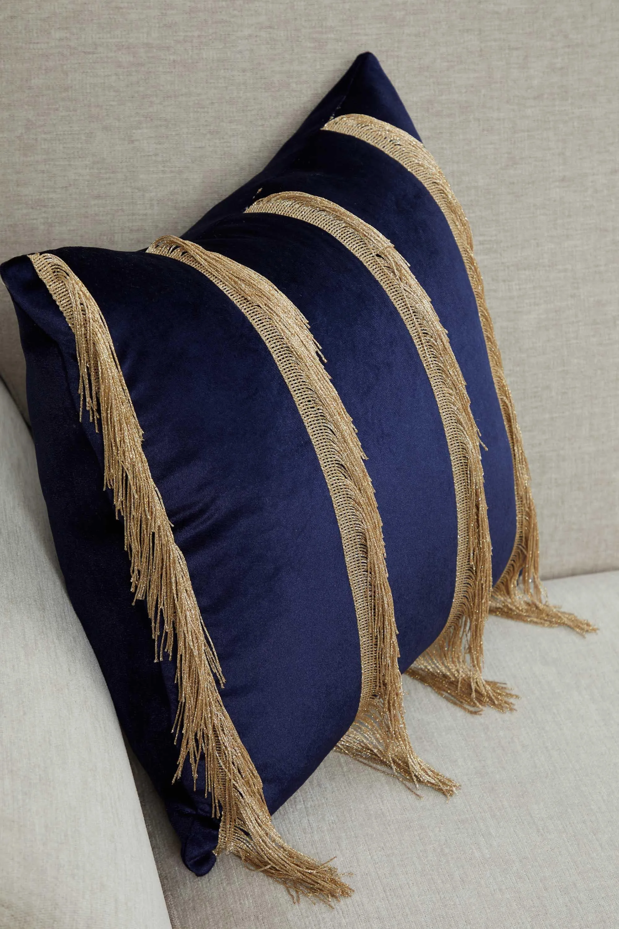 Elegant 18x18 Velvet Pillow Cover with Hanging Fringes, Decorative Cushion Cover for Modern Home Decorations, Housewarming Pillow Gift,K-352