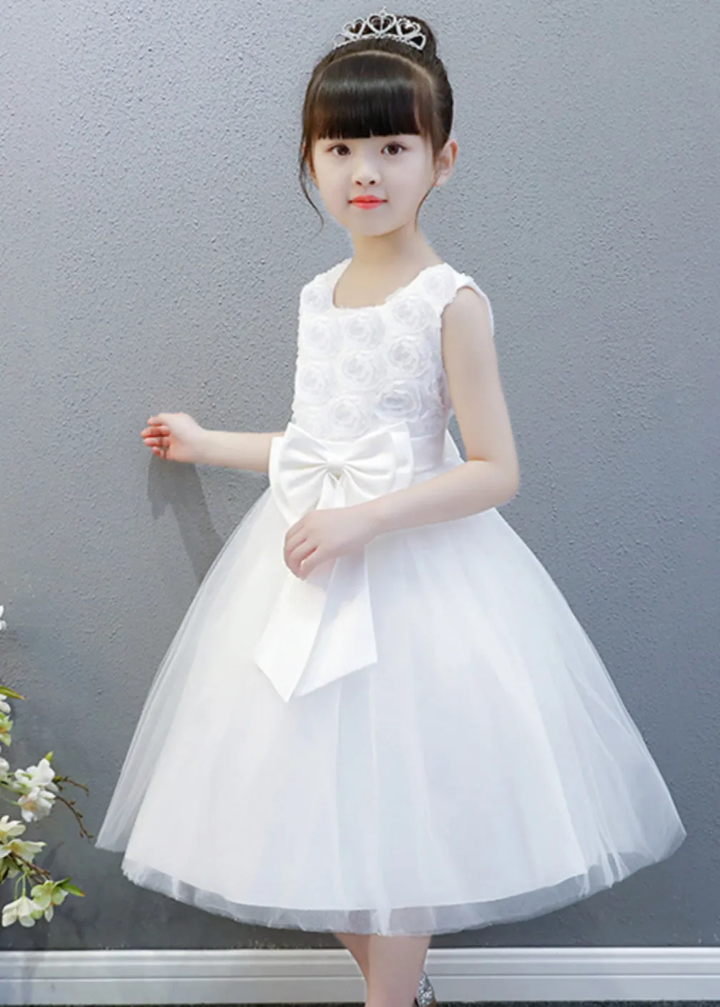 Elegant White O-Neck Floral Bow Tulle Kids Long Gowns Dress Sleeveless XZ048