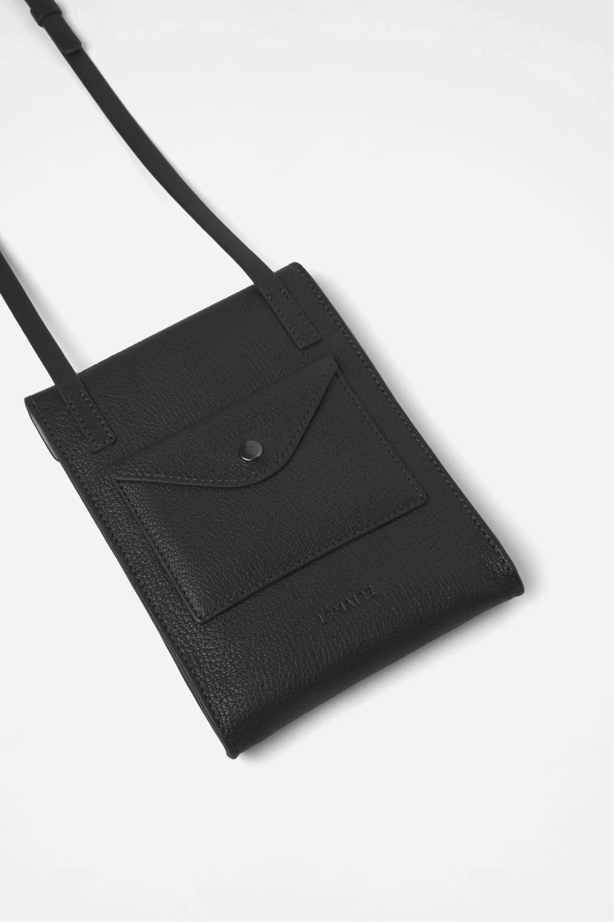 Enveloppe With Strap Black