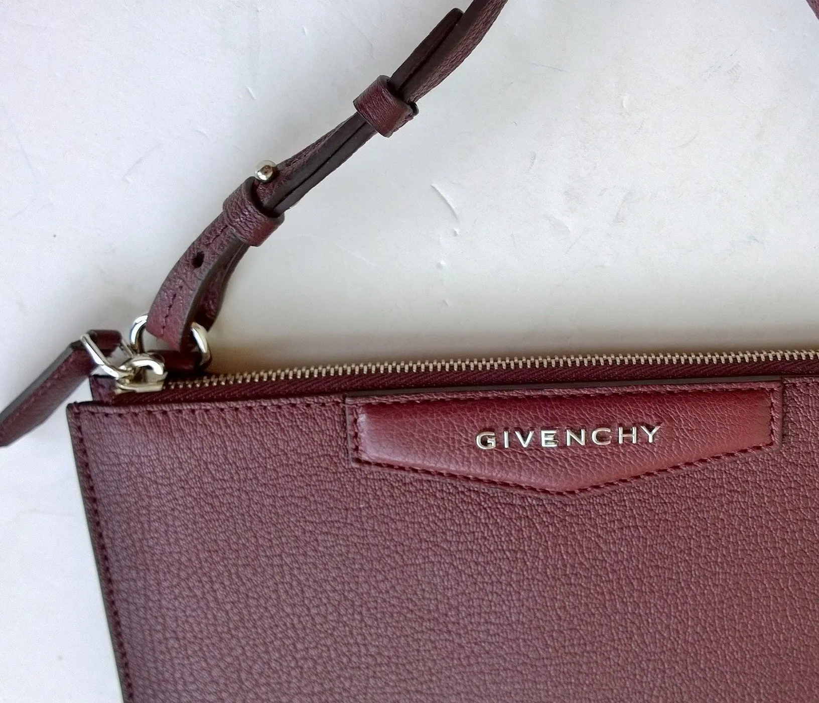 Givenchy Antigona Burgundy Leather Crossbody Clutch Wallet Oxblood Bag Pouch