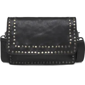 Leather crossbody bag decorated with beautiful rivets / 15972 - Black (Nero)