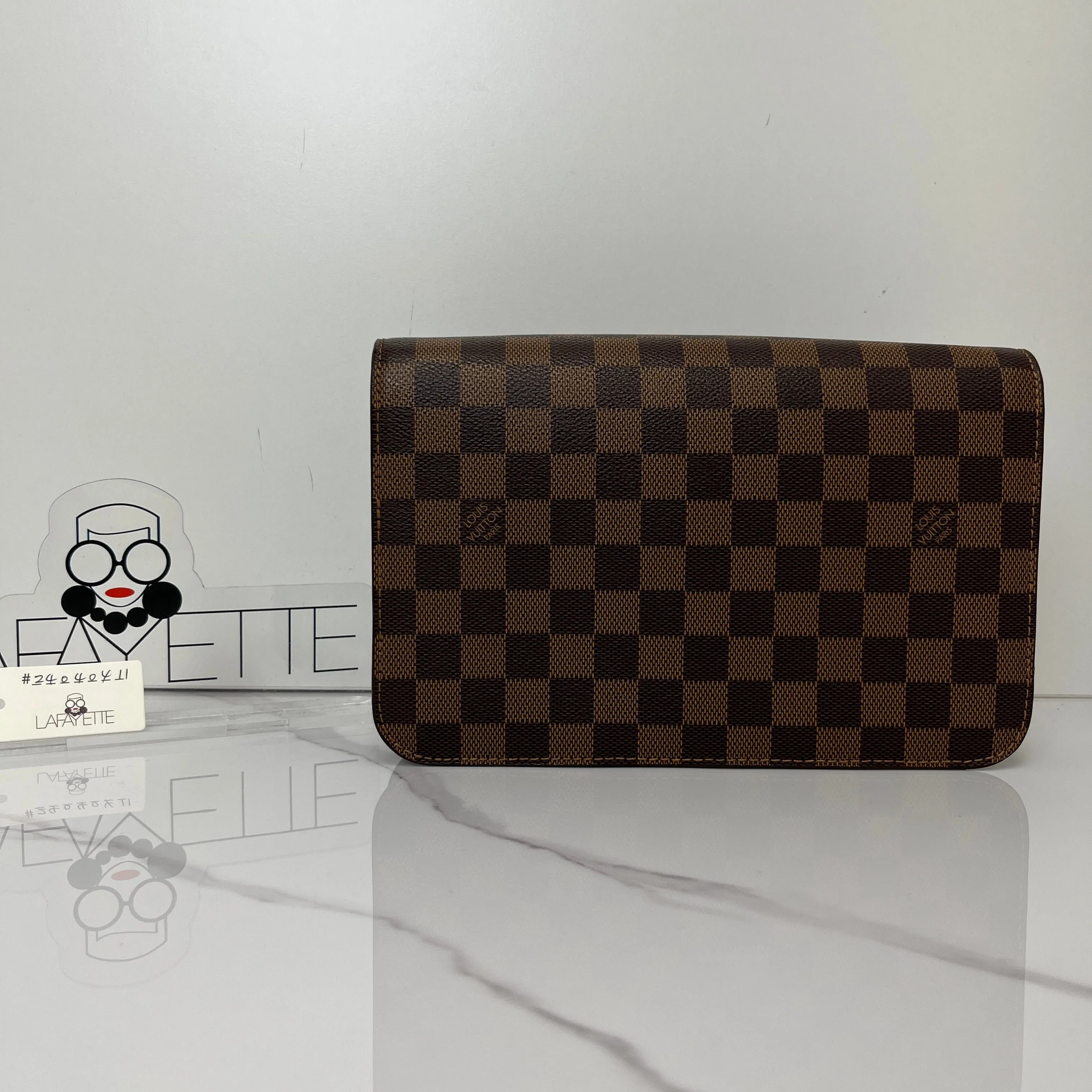 Louis Vuitton Saint Louis Clutch