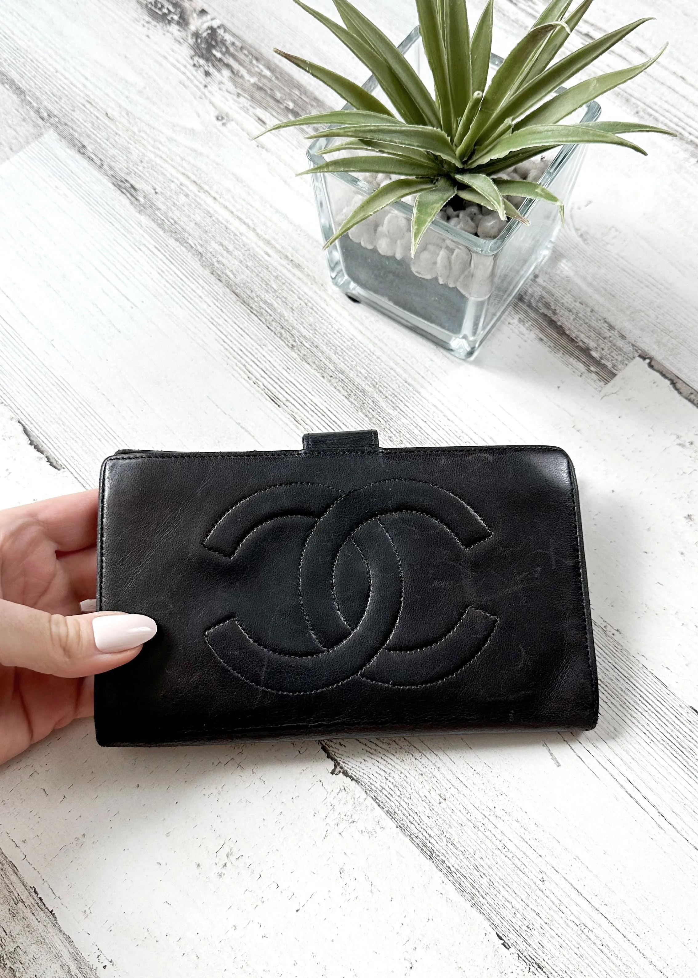 Vintage 2003 Chanel Black Lambskin Leather Bi-Fold Large Wallet